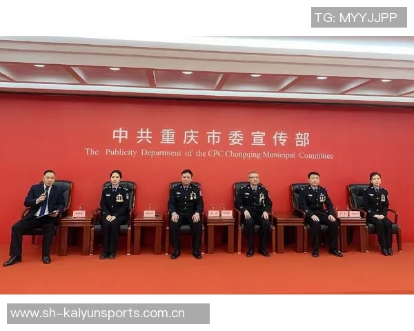 重庆足球队的奋进之路：从低谷到辉煌的纪实故事